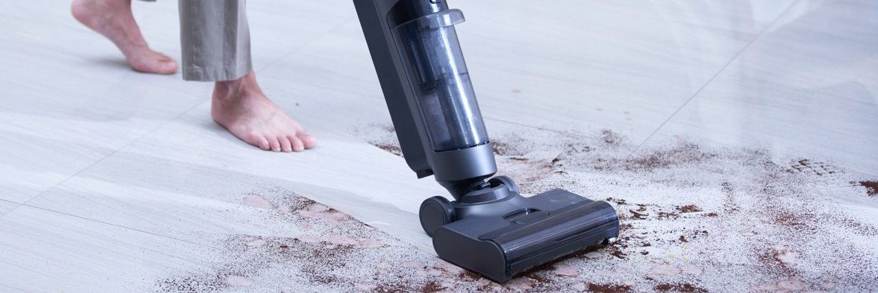 Choosing the Right Vacuum for Your Home: Types, Features and Tips