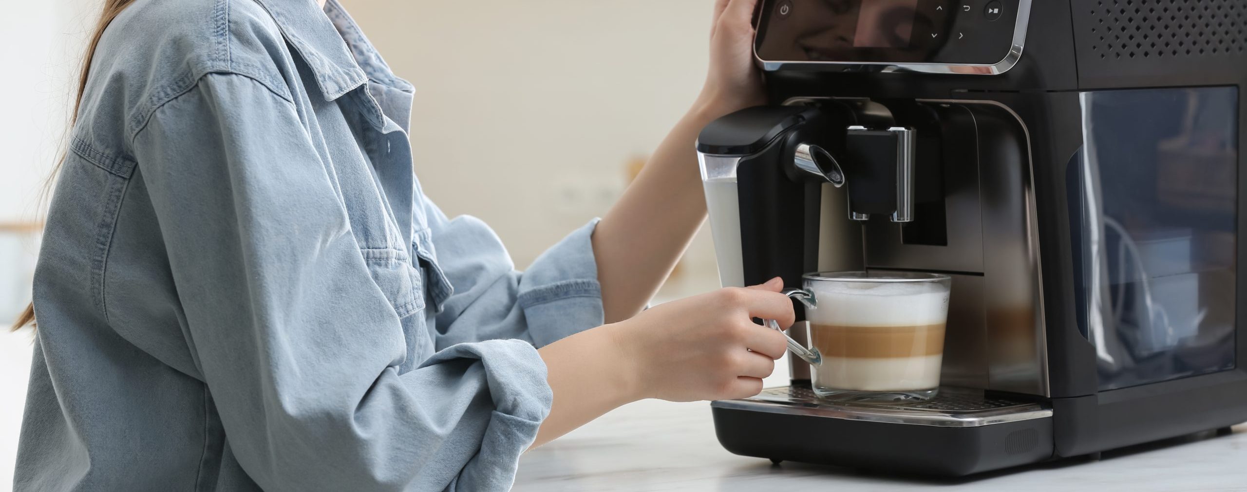 Young,Woman,Preparing,Fresh,Aromatic,Coffee,With,Modern,Machine,In